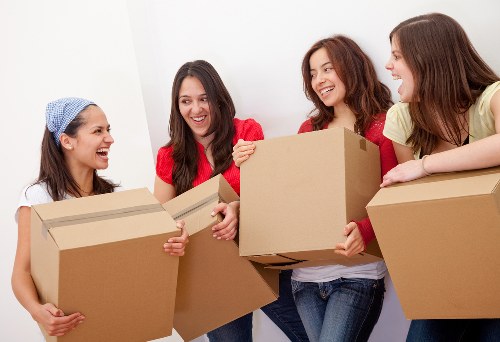 Local moving van for furniture and boxes in Bickley