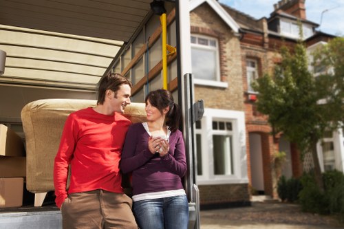 House move loading and transport by van